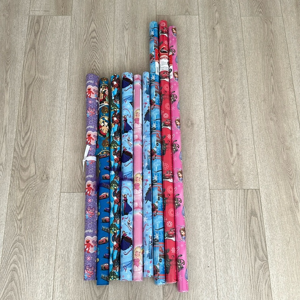 Gift wrapping paper
